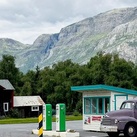 Mjosvang Kafe アパート